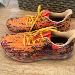 NWOT; ASICS Women’s Noosa Tri 14; Orange Pop Blazing Coral; size 9.5